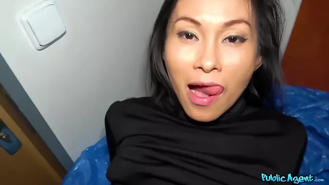 Asia Teen Rasiert, Großer Schwanz Hure, Kleiner Schwanz, Öffentlich Deepthroat, Teen, Asian Teen Mager