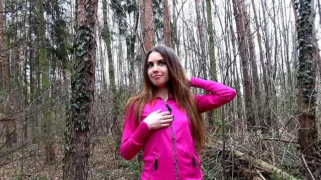 Elle Rose sucking stranger's dick and fucking in the woods for money