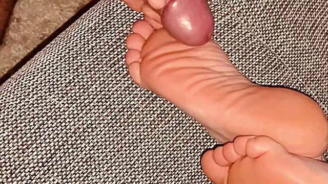 Euro, footjobs, plumper