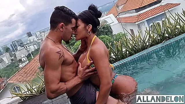 فيديو بنات جميلات مص القضيب سكس, زمجي زب كبير, امناء على النهود الكبيره, بزاز كبيره كس, بزاز زب مص