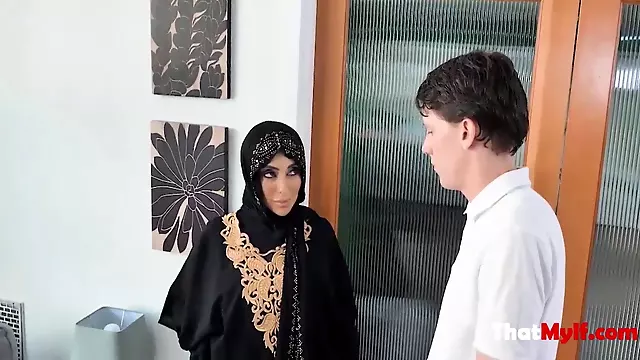 Pilladas, Madurita Pillada, Asaltacuna Casero, Hijab Follando, Madre, Casero, Madre Milf, Milfs Gritonas