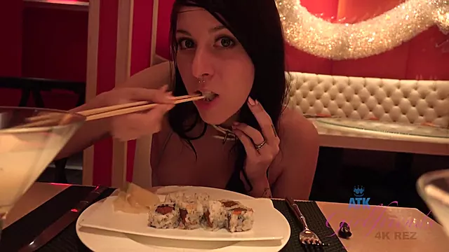 Virtual Vacation In Las Vegas With Luna Kitsuen Part 1