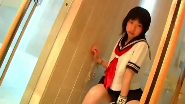 Japans Babe, Tieners Met Kleine Tietjes, Alleen Brunette Jong, Japanse Tiener, Klein Japans