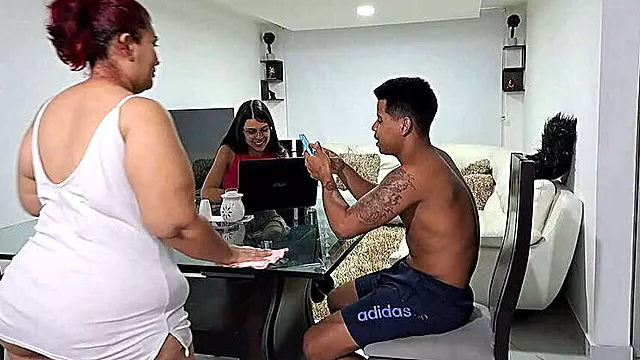 Anal Latinas, Bbc Caseros, Colgada Por Las Tetas, Cogiendo Latina Culona, Pollas Negras Enormes