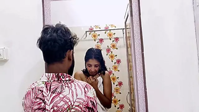 A Desi Bhabi After Bath Night Sex Hardcore Fucking